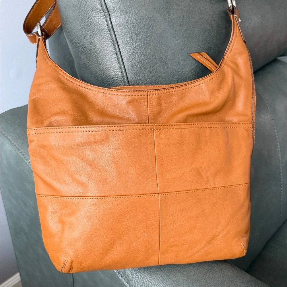 Coach Vintage F17116 Tan Leather Messenger /Hobo Bag 🎀🎀🎀